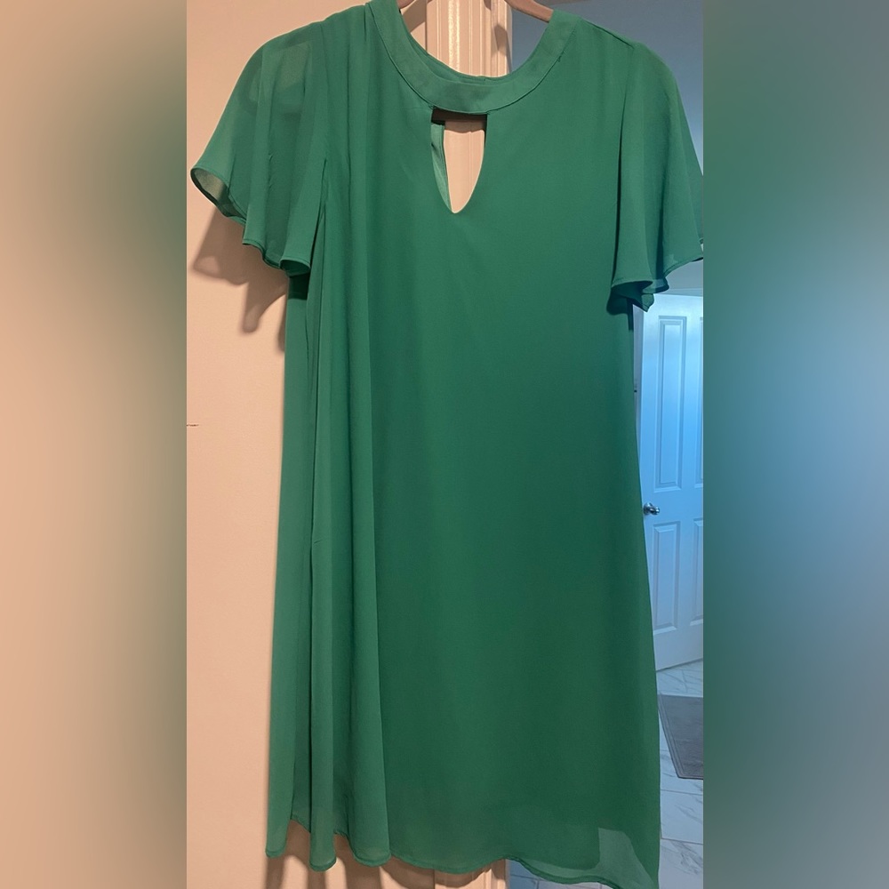 Green dress with keyhole neckline